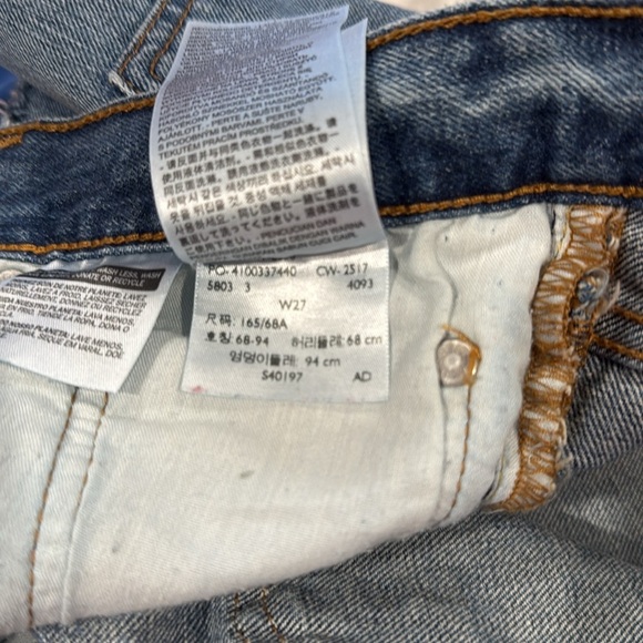 Levi's Blue Jean Shorts with Distressed Hem - Picture 14 of 16